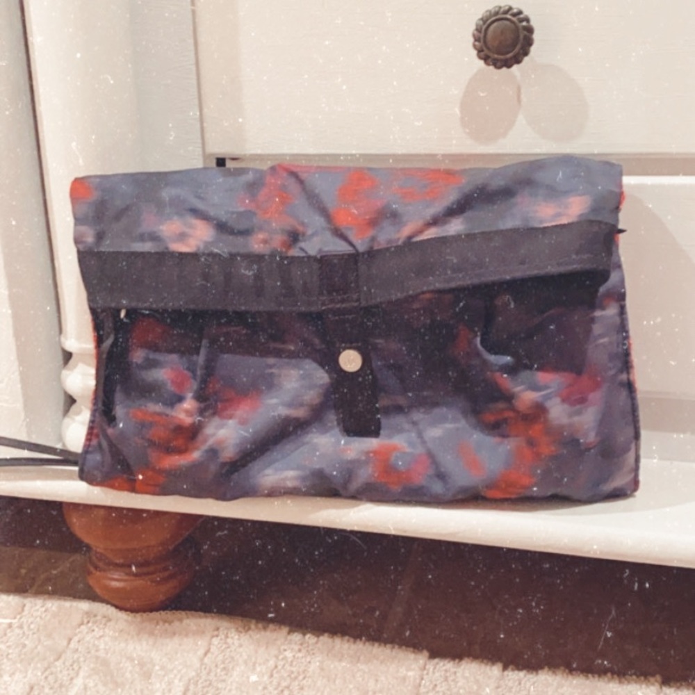 Lulu Toiletry Bag